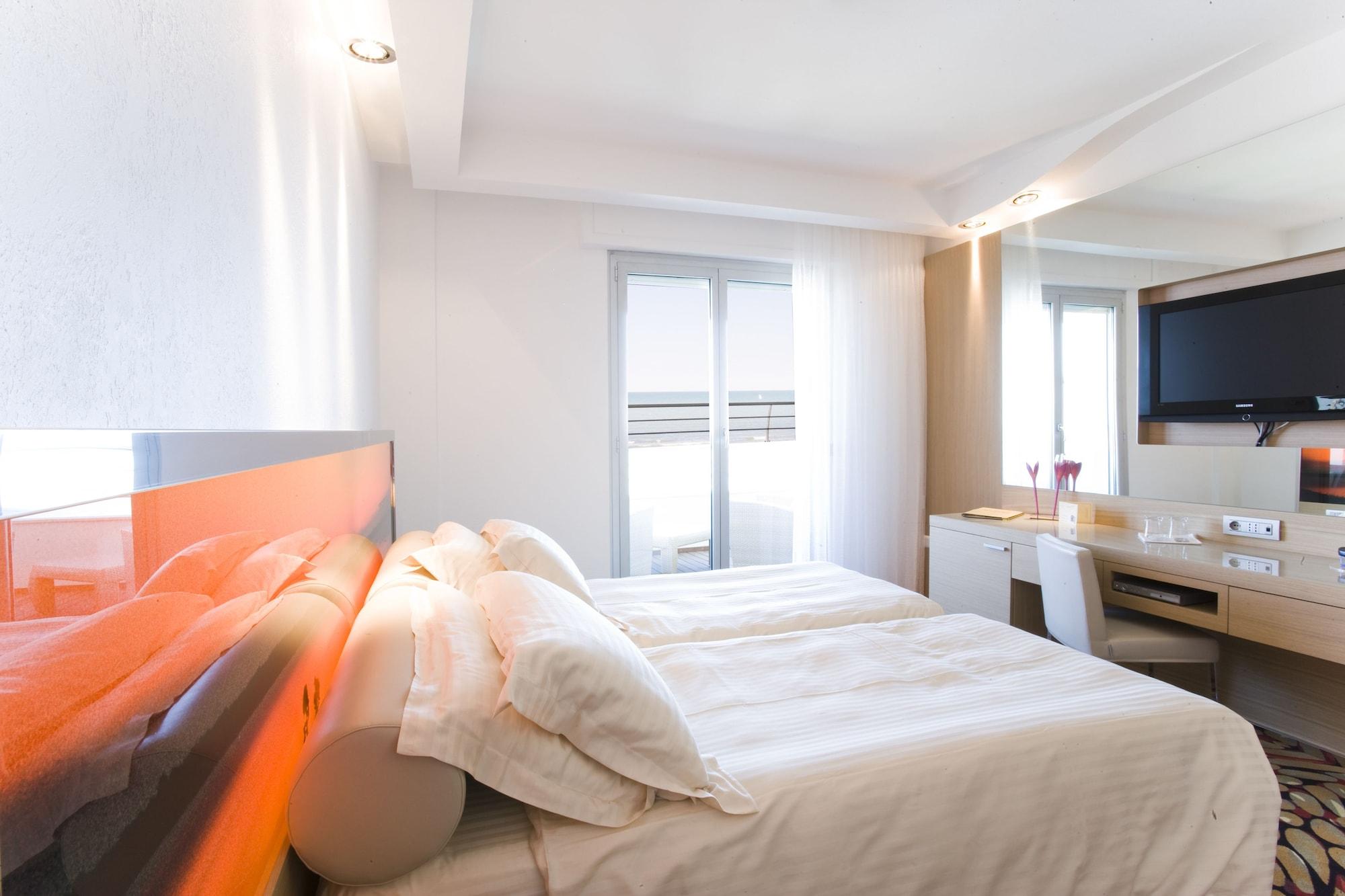 Hotel Waldorf- Premier Resort Milano Marittima Extérieur photo