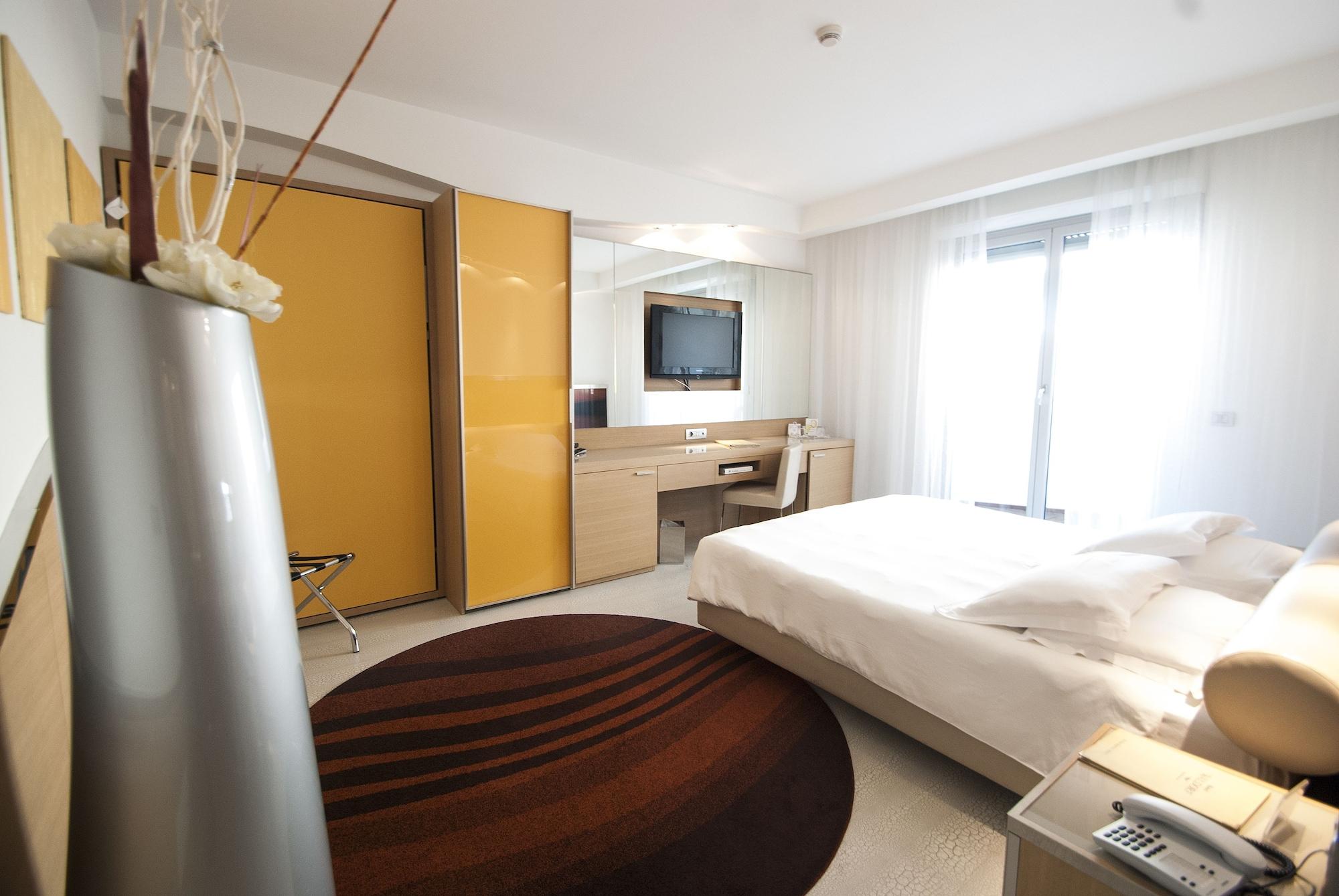 Hotel Waldorf- Premier Resort Milano Marittima Extérieur photo