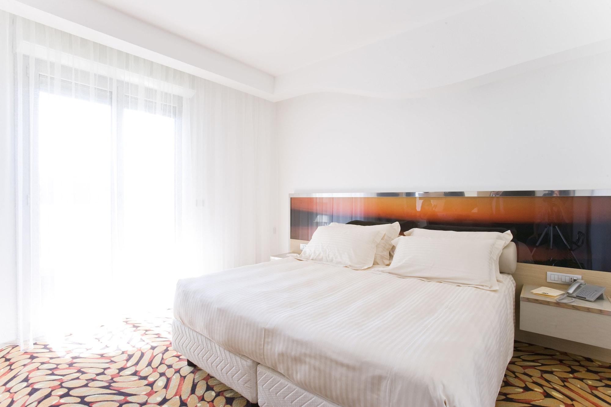 Hotel Waldorf- Premier Resort Milano Marittima Extérieur photo