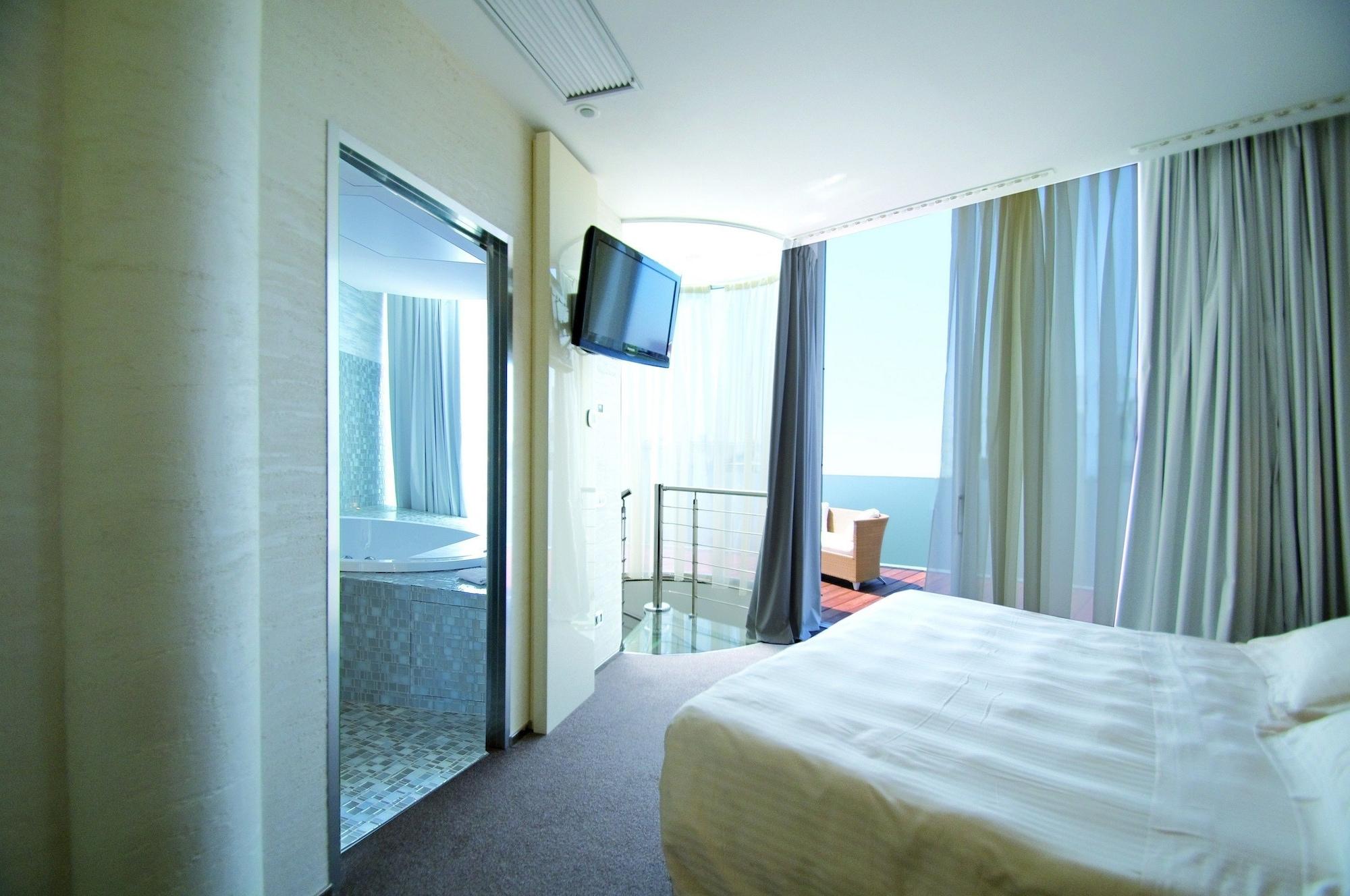 Hotel Waldorf- Premier Resort Milano Marittima Extérieur photo